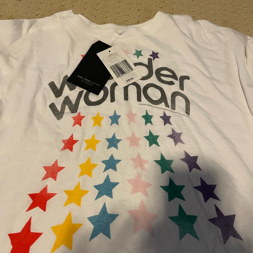 NWT Junk Food Wonder Woman crop tee- size L - Picture 2 of 6
